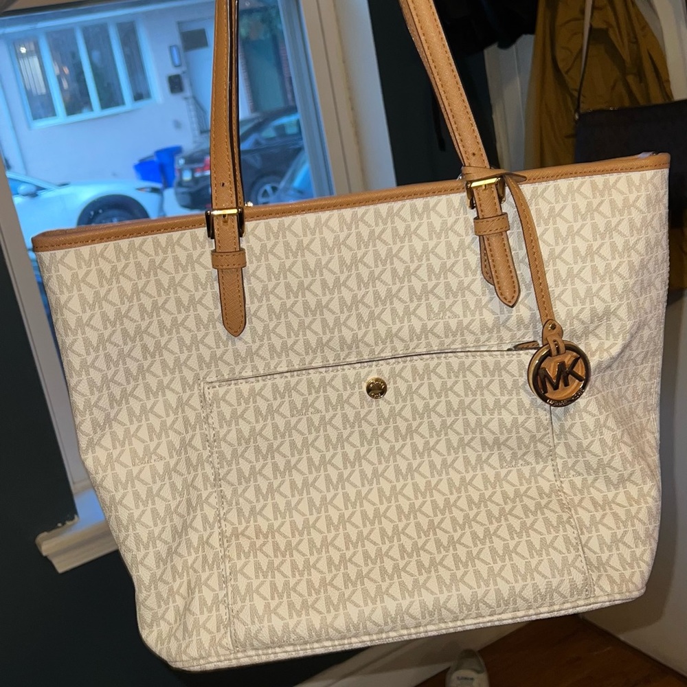 Michael kors tote bag